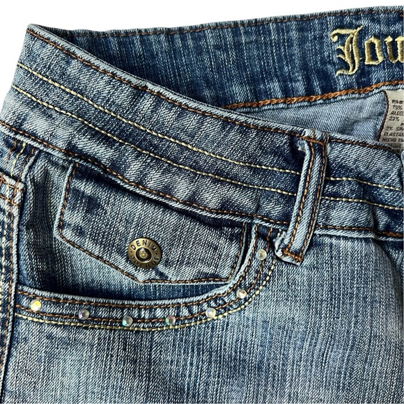 Jou Jou Size 7/8 Jean Shorts with rhinestones and embroidered pockets - Picture 9 of 10